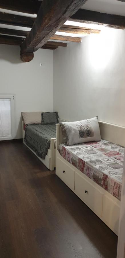 La Petite Maison Тревізо Екстер'єр фото